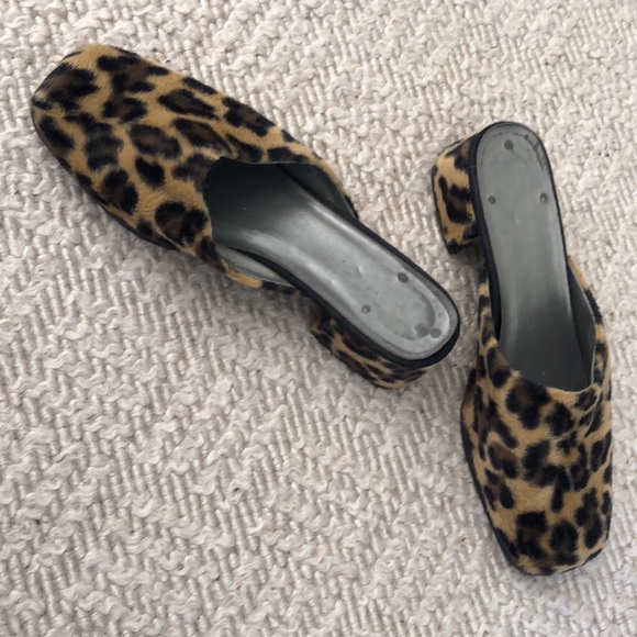 faux fuzzy Leopard Slide Mule Casual chunky heel shoe - Picture 2 of 16